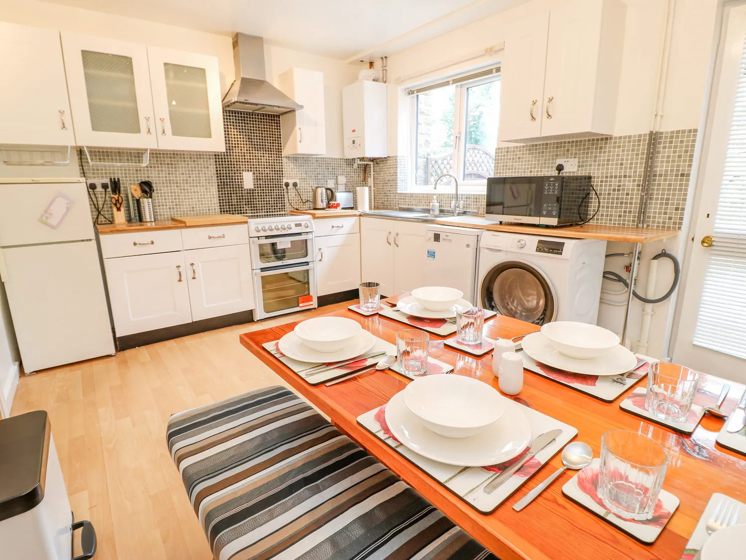 The dining area of Avaelie House